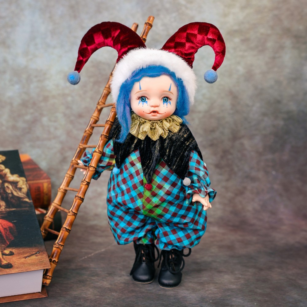 Vintage Collectible And Vintage Dolls - Halloween Gift 14 Inch Ceramic Clown