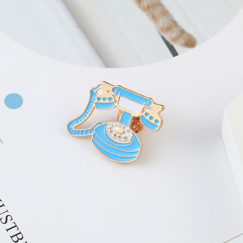 Vintage Game Enamel Pins Colle - Collectible Vintage Brooches review and price