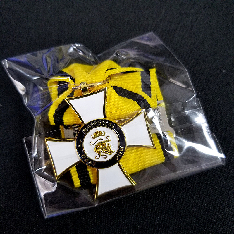 Classic Cross Medal Replica Co - Collectible Vintage Brooches review and price